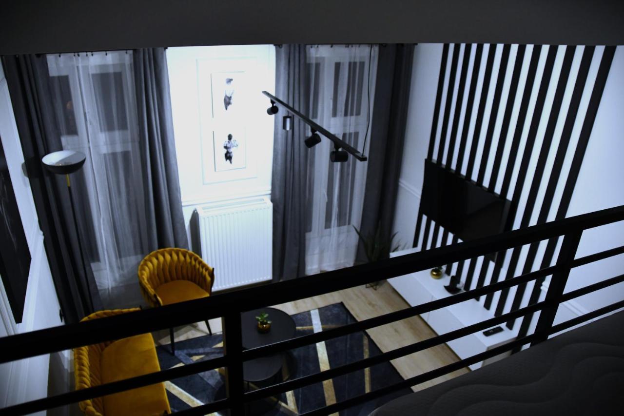 M-Keys Apartments Krakow Old Town Kazimierz Bagian luar foto