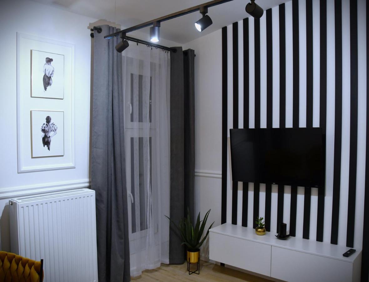 M-Keys Apartments Krakow Old Town Kazimierz Bagian luar foto