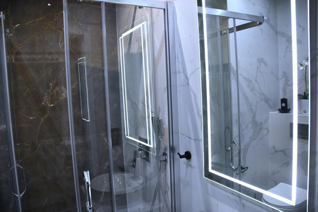 M-Keys Apartments Krakow Old Town Kazimierz Bagian luar foto