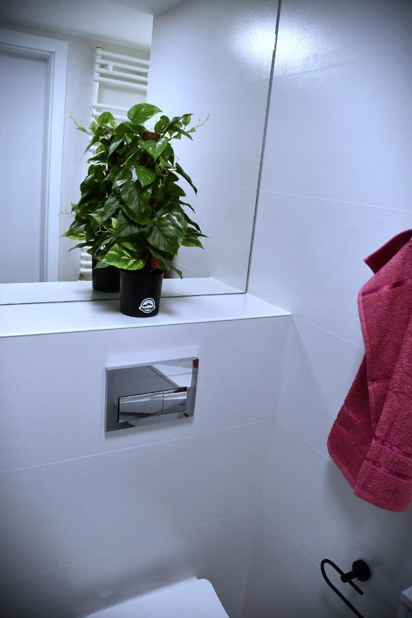 M-Keys Apartments Krakow Old Town Kazimierz Bagian luar foto